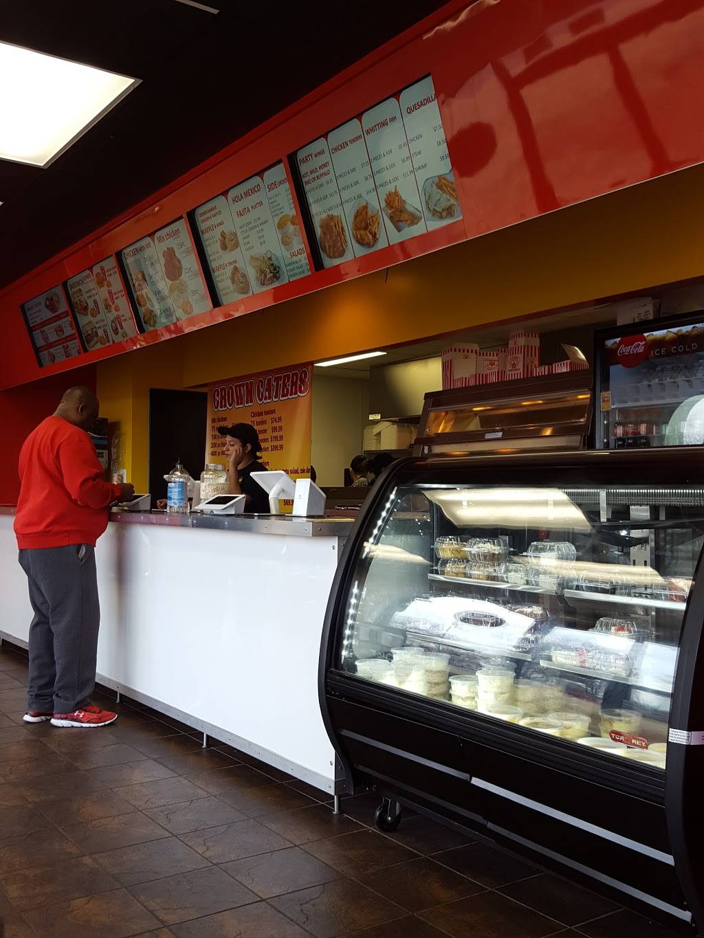 Crown Fried Chicken & Waffle House | restaurant | 3005 Leonardtown Rd, Waldorf, MD 20601, USA | 3015905151 OR +1 301-590-5151