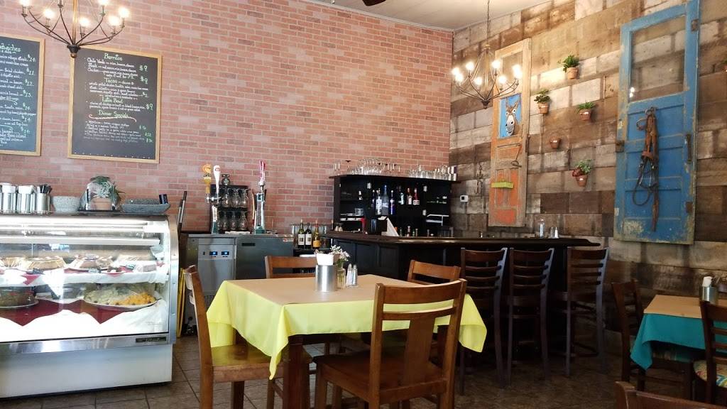 Left of Center Visalia | restaurant | 699 W Center Ave, Visalia, CA 93291, USA | 5597332582 OR +1 559-733-2582