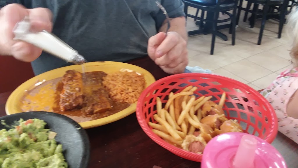 Yolis Mexican Grill | restaurant | 839 Redwater Rd, Wake Village, TX 75501, USA | 9032807554 OR +1 903-280-7554