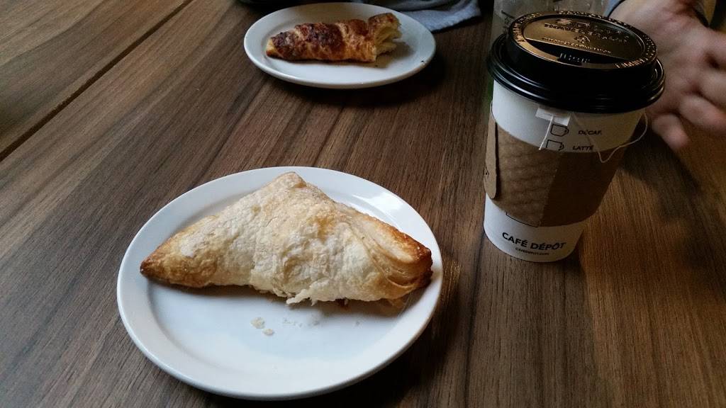 Café Dépôt | cafe | 2505 Rue des Nations Bombardier, Ville, Saint-Laurent, QC H4R 3C8, Canada | 5143325355 OR +1 514-332-5355