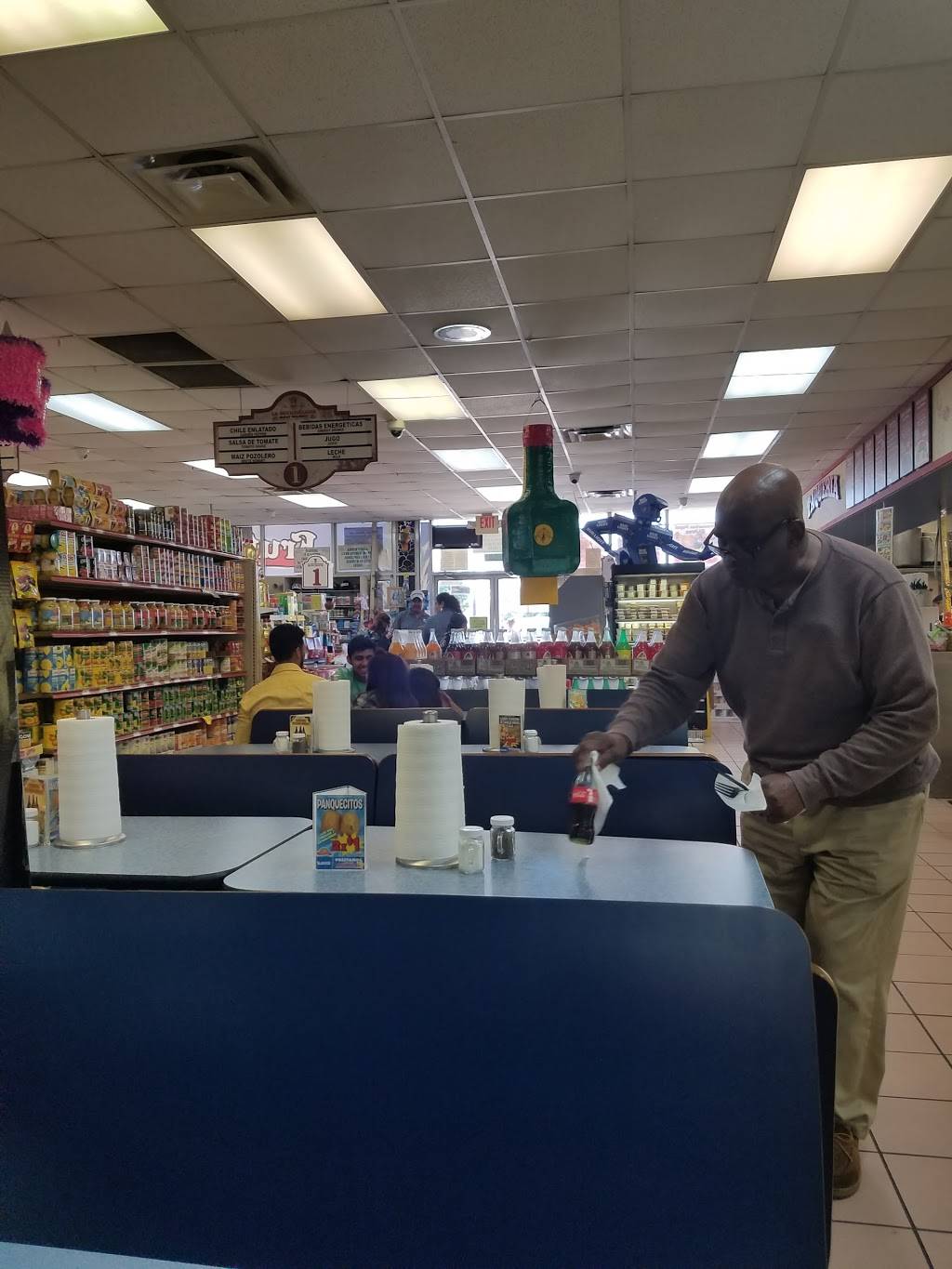 La Michoacana Meat Market | bakery | 1000 North St, Nacogdoches, TX 75961, USA | 9365599689 OR +1 936-559-9689