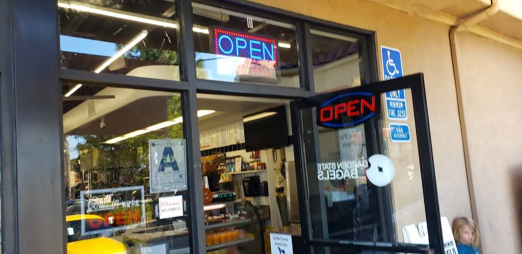 Garden State Bagels | restaurant | 6020 Paseo Del Norte, Carlsbad, CA 92011, USA | 7604761000 OR +1 760-476-1000