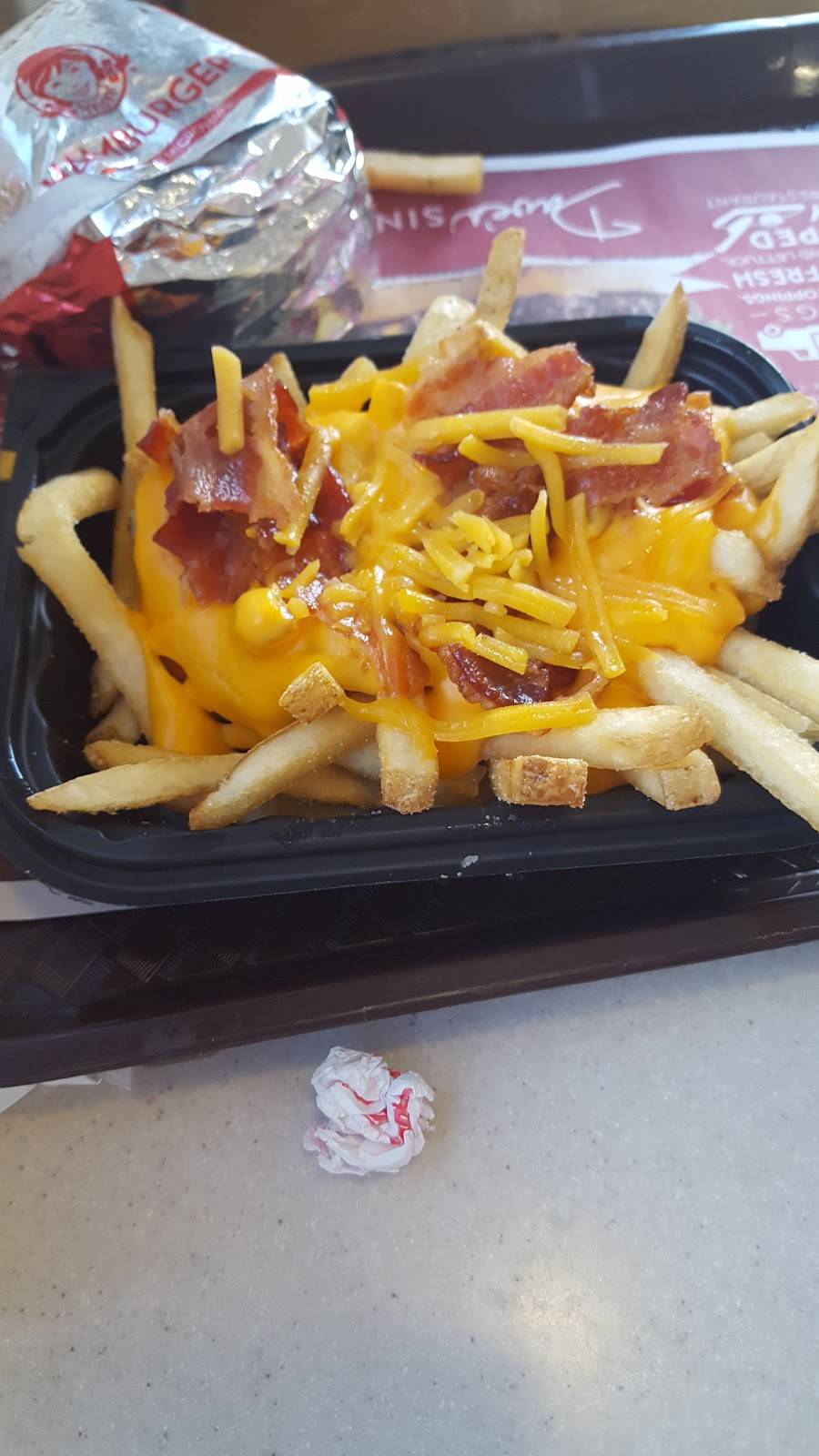 Wendys | restaurant | 830 E Lewis and Clark Pkwy, Clarksville, IN 47129, USA | 8122888833 OR +1 812-288-8833