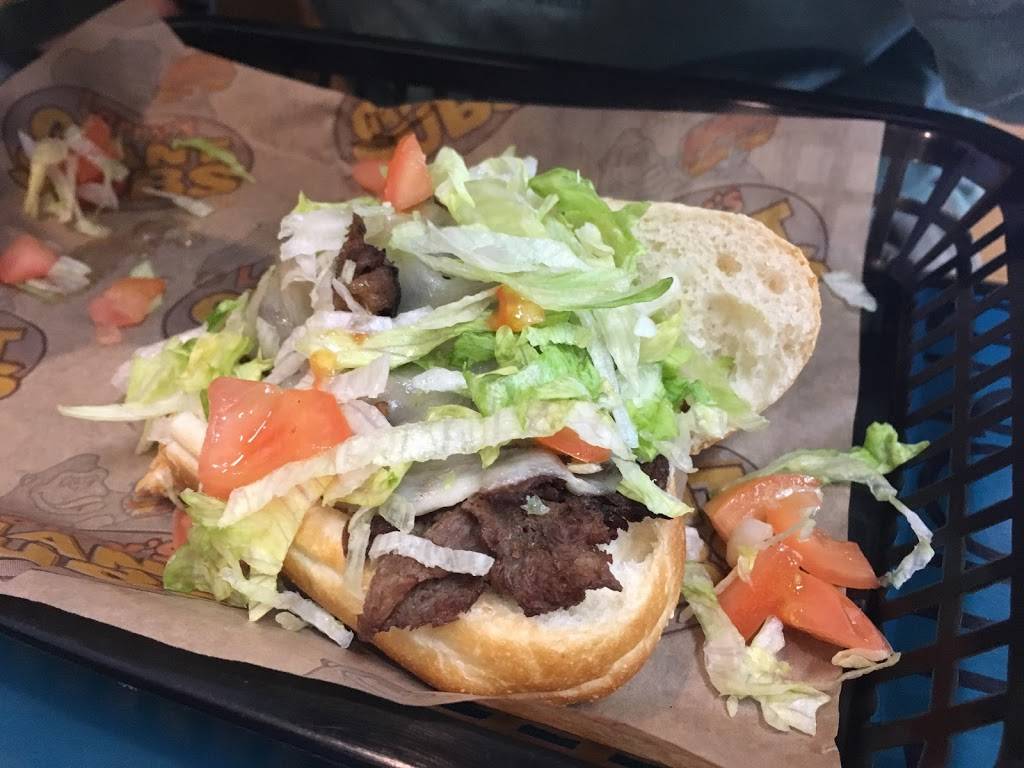 Larrys Giant Subs | meal takeaway | 320 Hyde Park Commons, Brunswick, GA 31523, USA | 9122671871 OR +1 912-267-1871