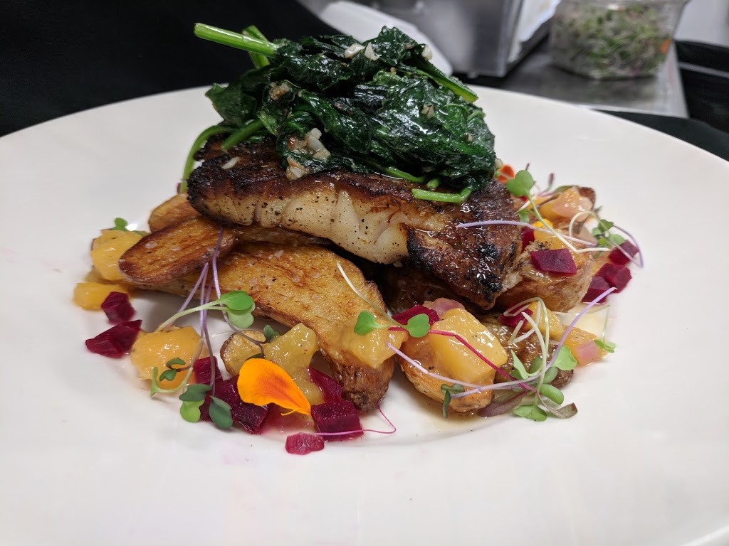 Lunas Eat & Drink | restaurant | 25689 Canal Rd Suite B, Orange Beach, AL 36561, USA | 2519805862 OR +1 251-980-5862