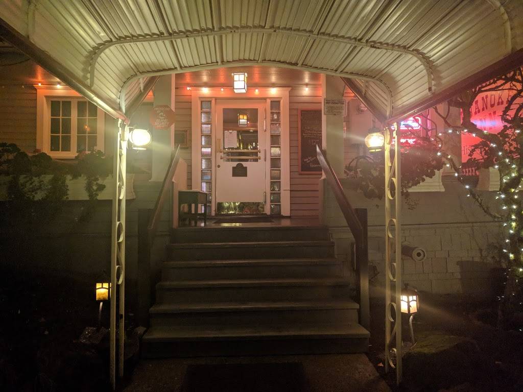 Roanoke Inn | restaurant | 1825 72nd Ave SE, Mercer Island, WA 98040, USA | 2062320800 OR +1 206-232-0800