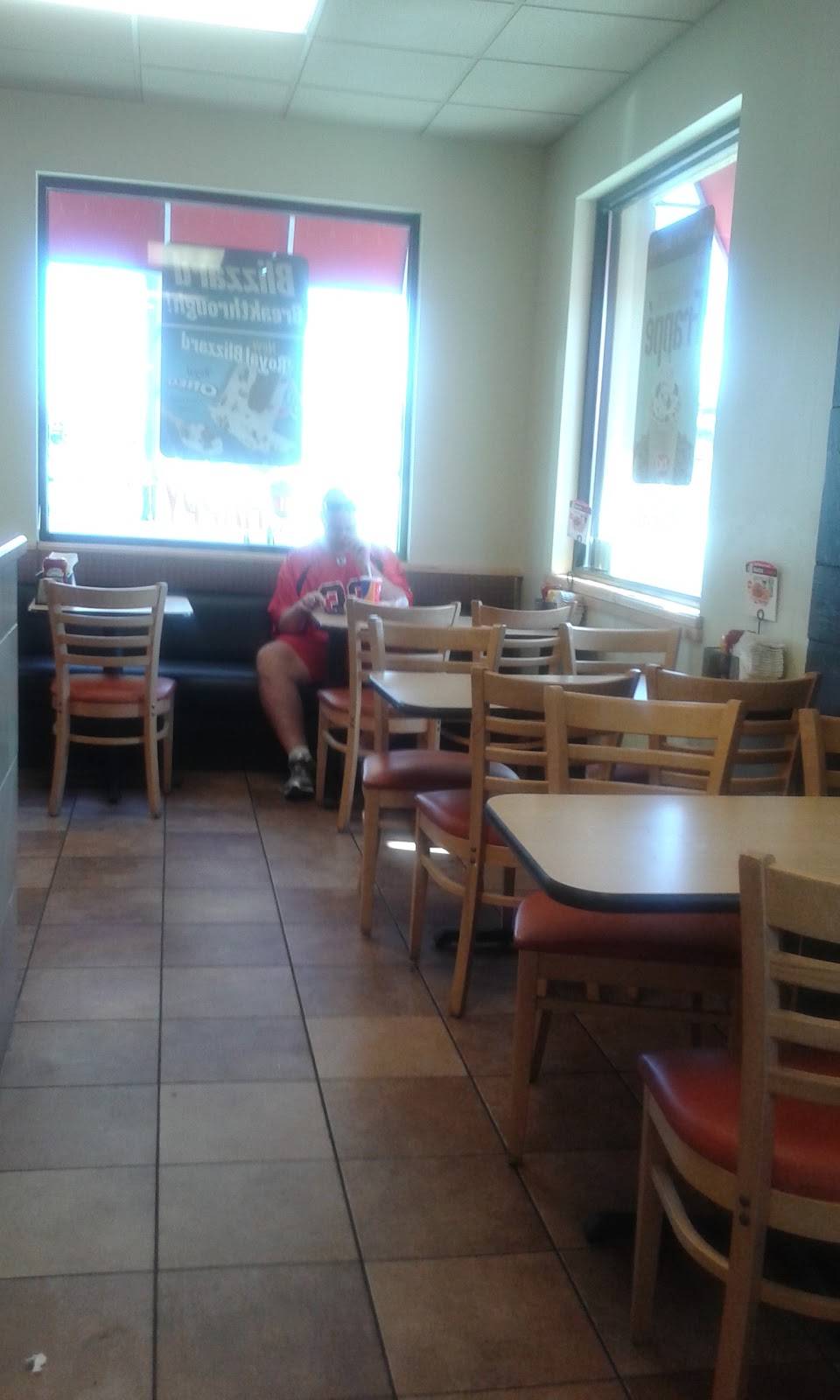 Dairy Queen Grill & Chill | restaurant | 5200 Division St, Evansville, IN 47715, USA | 8124770034 OR +1 812-477-0034