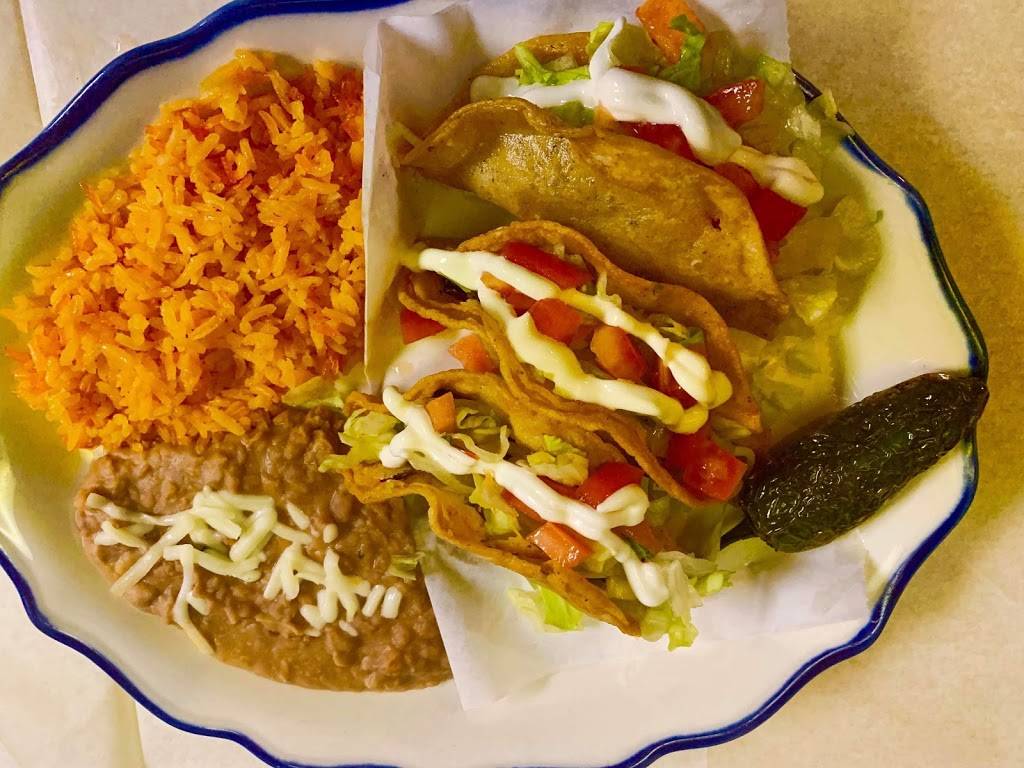 Taqueria La Sierra | restaurant | 1431 E New York St, Aurora, IL 60505, USA | 6305859345 OR +1 630-585-9345