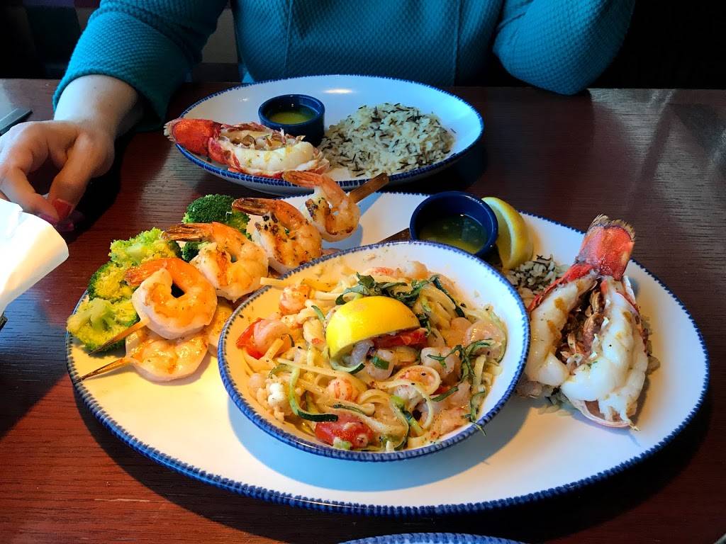 Red Lobster | restaurant | 800 Sunland Park Dr, El Paso, TX 79912, USA | 9158335753 OR +1 915-833-5753
