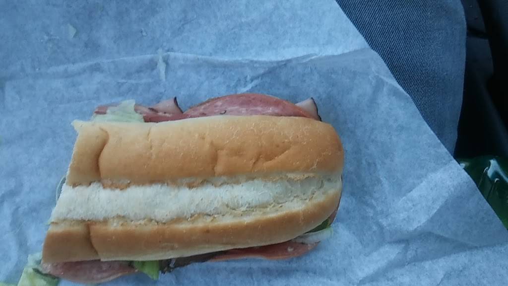 Sub King | meal takeaway | 2821 NW St Helens Rd, Portland, OR 97210, USA | 5032952049 OR +1 503-295-2049