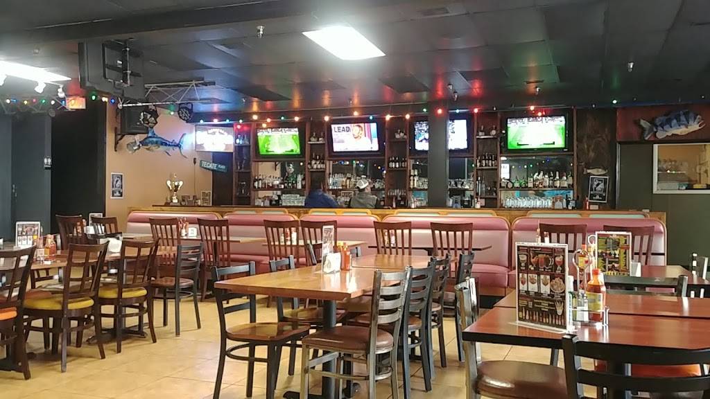 Fiesta del Mar Restaurant | restaurant | 190 Barrington Rd, Streamwood, IL 60107, USA | 6308237584 OR +1 630-823-7584