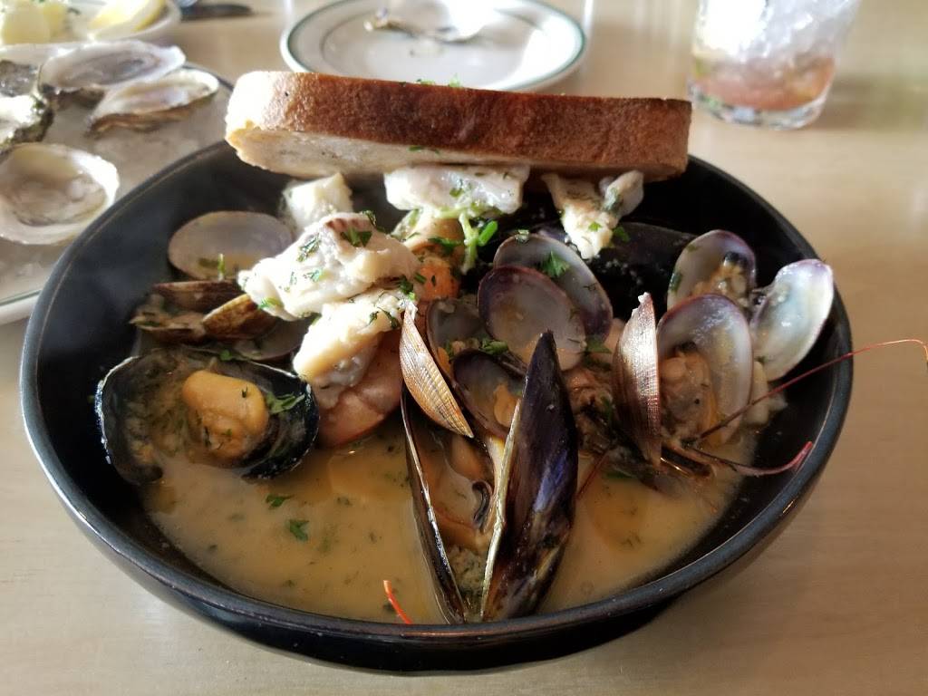 Voyager | restaurant | 600 Vester St, Ferndale, MI 48220, USA | 2486584999 OR +1 248-658-4999