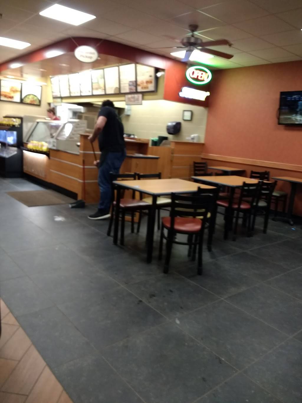 Subway Restaurants | restaurant | 72 Main St, Durham, NH 03824, USA | 6033975355 OR +1 603-397-5355