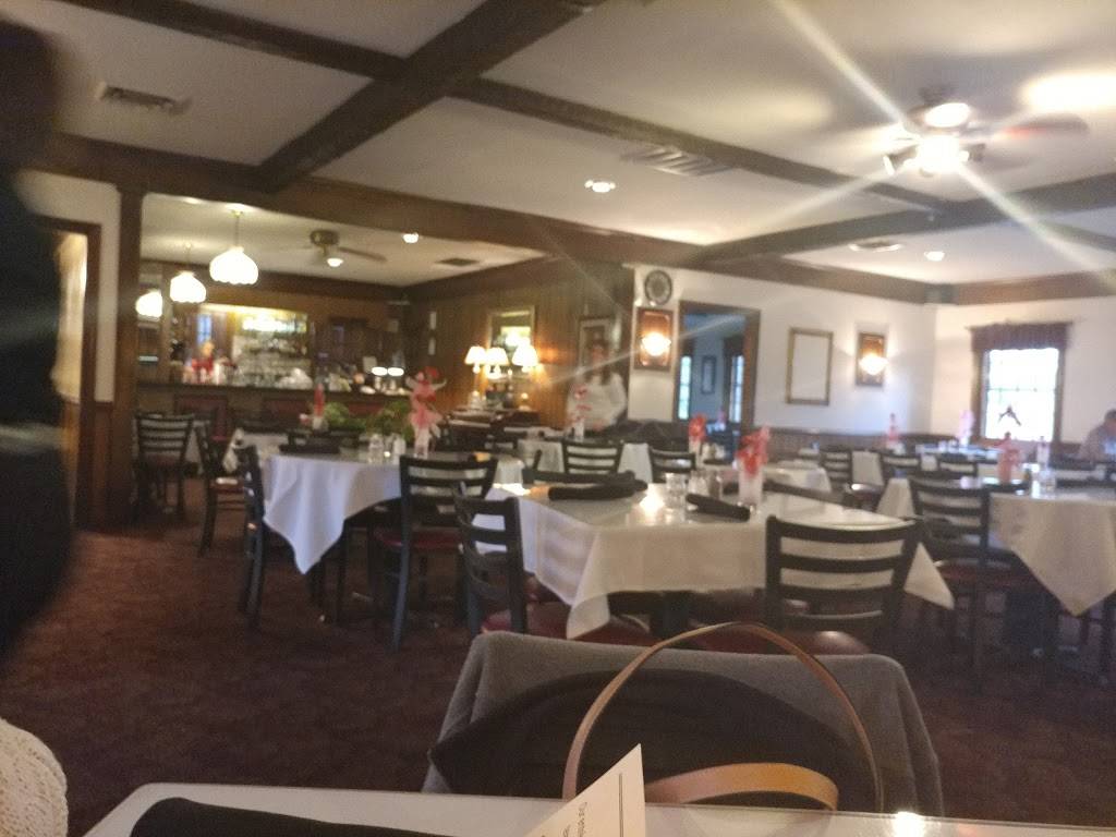 Wagstaffs | restaurant | 3737 Boulevard, Colonial Heights, VA 23834, USA | 8045267305 OR +1 804-526-7305