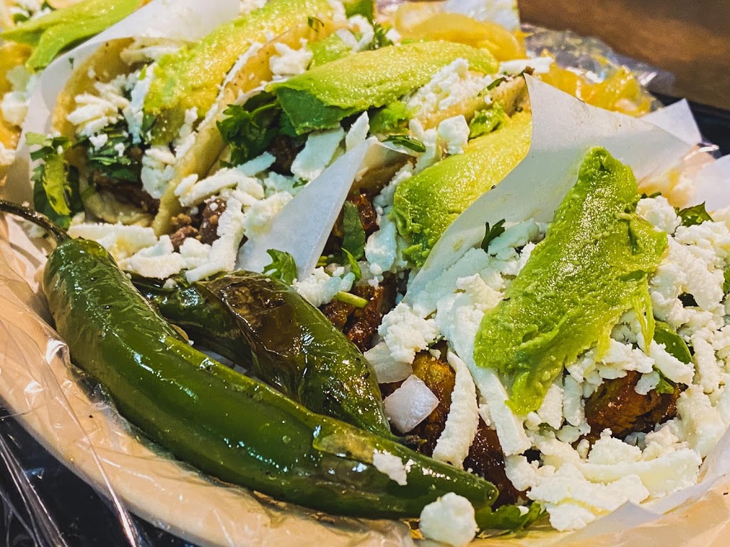 Hamburguesas El Gordo #4 | restaurant | 927 Payne Ave, St Paul, MN 55130, USA | 6513482484 OR +1 651-348-2484