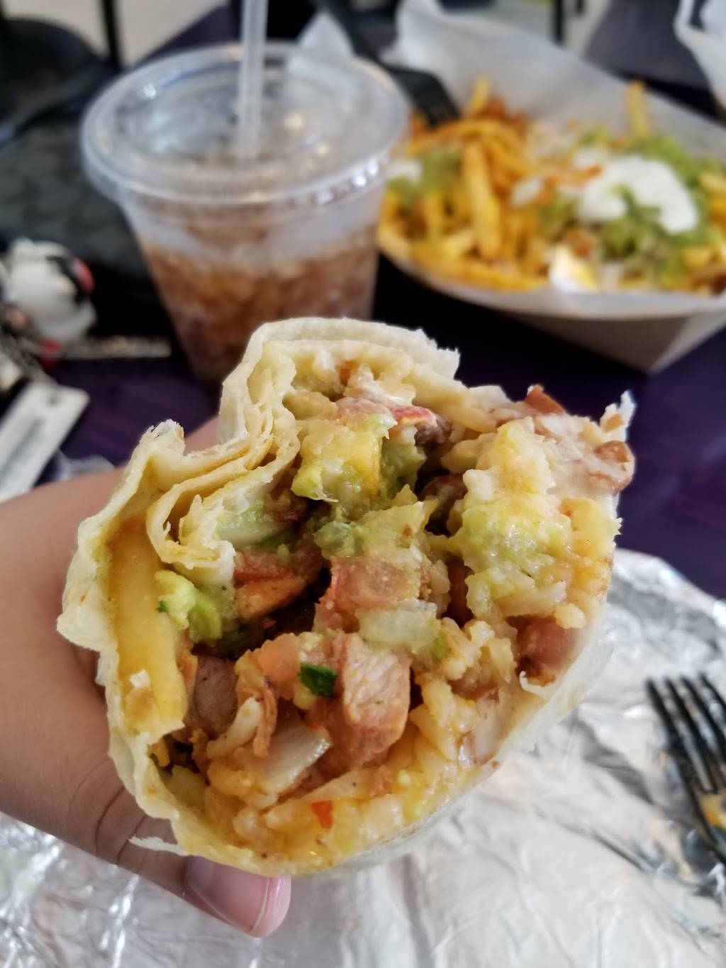 Iguanas Burritozilla | restaurant | 4848 San Felipe Rd, San Jose, CA 95135, USA | 6692663100 OR +1 669-266-3100