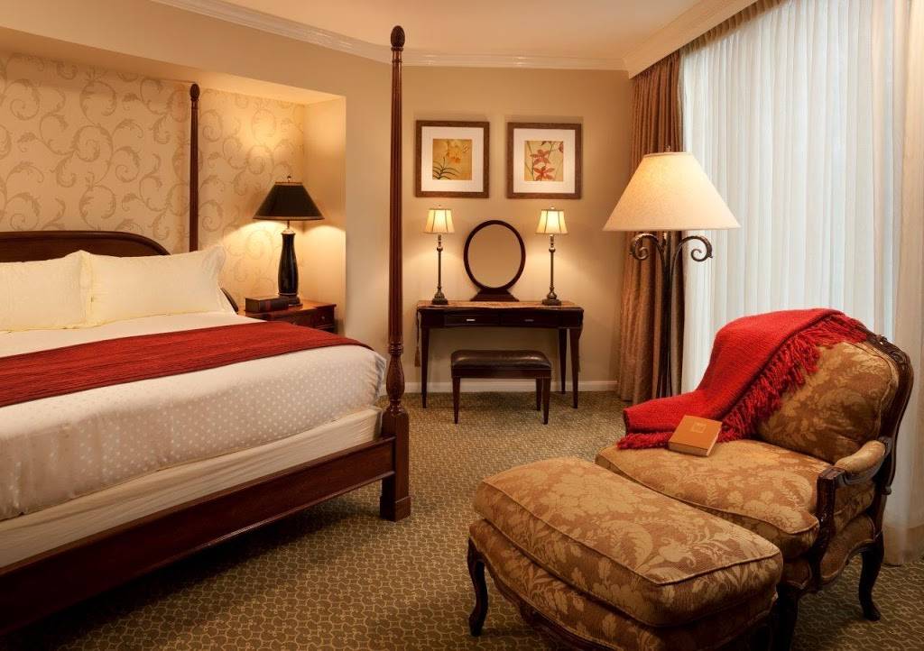 The Houstonian Hotel, Club & Spa | restaurant | 111 N Post Oak Ln, Houston, TX 77024, USA | 7136802626 OR +1 713-680-2626