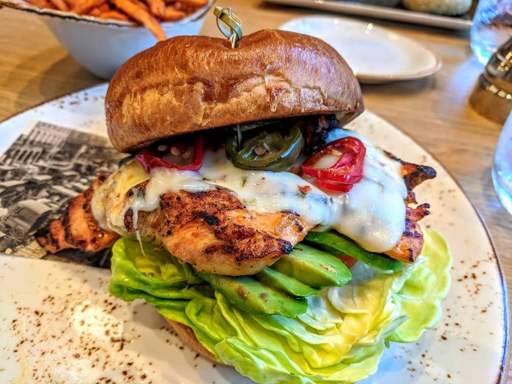 Woven + Bound Bar | restaurant | 2121 S Prairie Ave, Chicago, IL 60616, USA | 3128240500 OR +1 312-824-0500