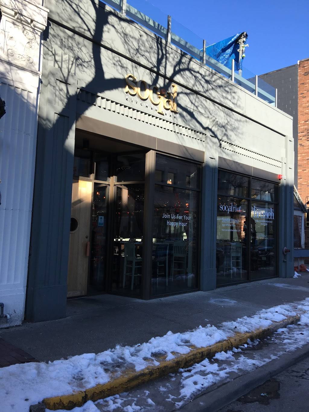 Social Kitchen and Bar | restaurant | 225 E Maple Rd, Birmingham, MI 48009, USA | 2485944200 OR +1 248-594-4200