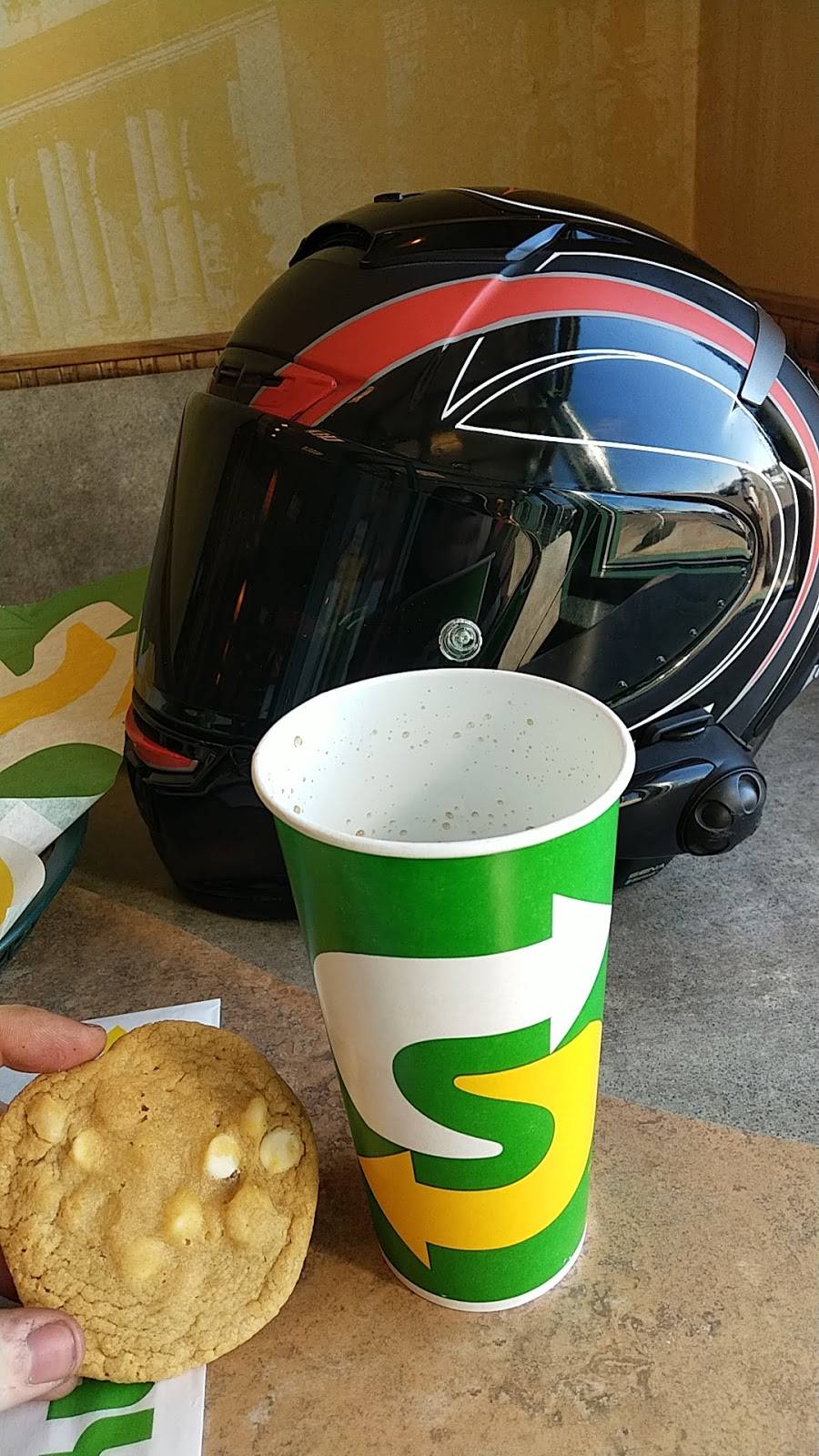 Subway | restaurant | 17446 Kenwood Trail, Lakeville, MN 55044, USA | 9528927827 OR +1 952-892-7827