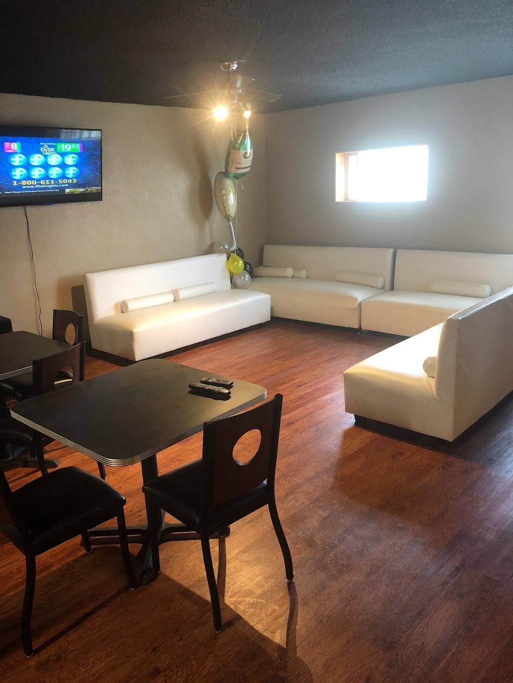 Ken’s Lounge | restaurant | 1701 Lagrange St, Toledo, OH 43608, USA | 4197879728 OR +1 419-787-9728