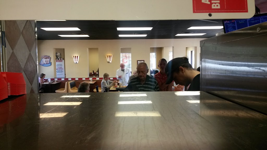 KFC | restaurant | 3125 E Frank Phillips Blvd, Bartlesville, OK 74006, USA | 9183335332 OR +1 918-333-5332