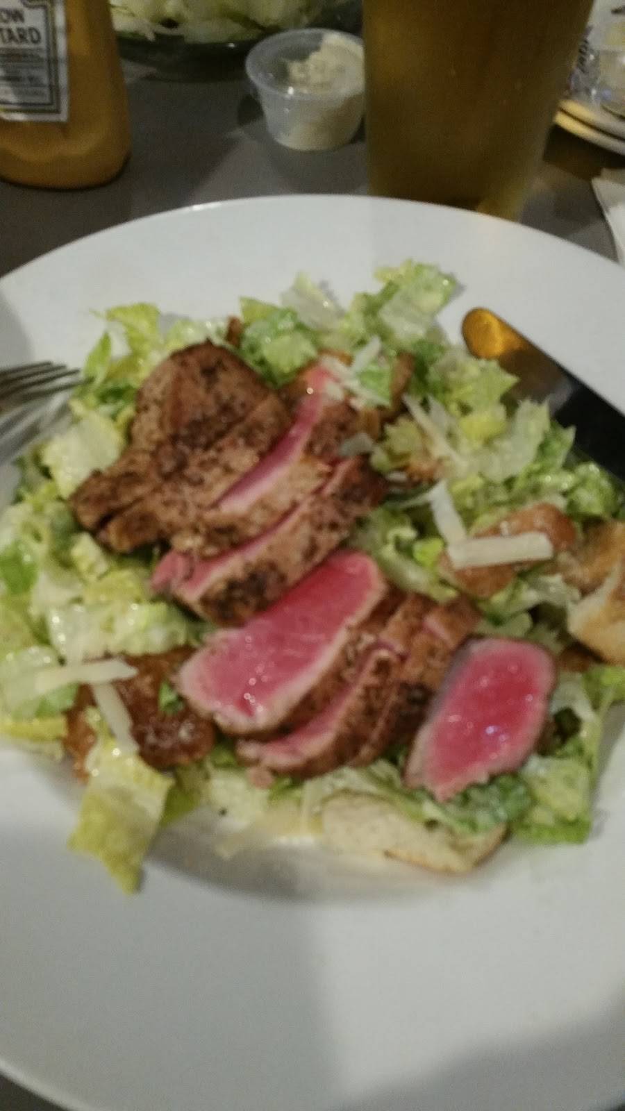 The Pier | restaurant | 39504 Jefferson Ave, Harrison Charter Township, MI 48045, USA | 5862675143 OR +1 586-267-5143