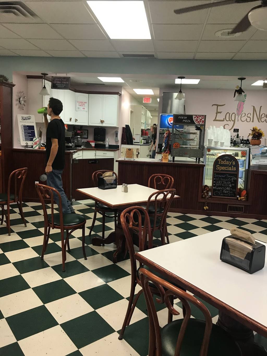 Eagles Nest Cozy Eatery | cafe | 16 S Stadium Rd, Oregon, OH 43616, USA | 4196908940 OR +1 419-690-8940