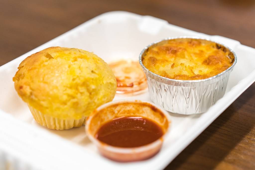 Blackwood BBQ - Illinois Center | restaurant | 233 N Michigan Ave, Chicago, IL 60601, USA | 3124874802 OR +1 312-487-4802