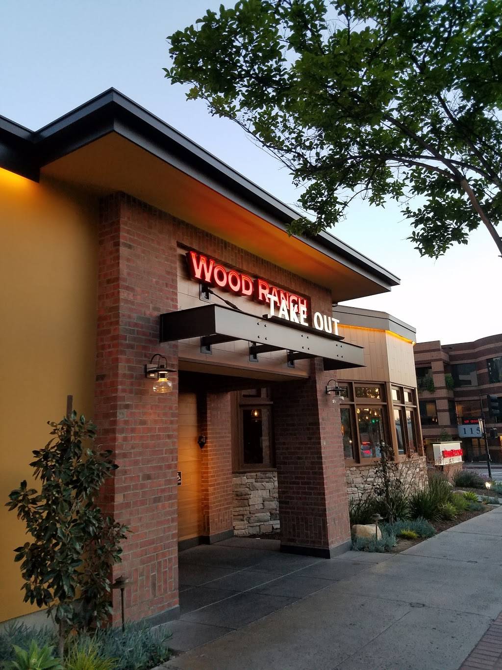 Wood Ranch BBQ & Grill | restaurant | 110 N 1st St, Burbank, CA 91502, USA | 7472002460 OR +1 747-200-2460