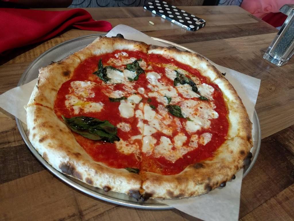 Charred Pie | restaurant | 12125 N Oracle Rd #105, Oro Valley, AZ 85737, USA | 5203952232 OR +1 520-395-2232