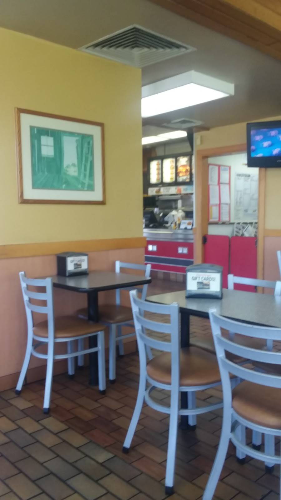 Hardees | restaurant | 28552 Dupont Blvd, Millsboro, DE 19966, USA | 3029349106 OR +1 302-934-9106