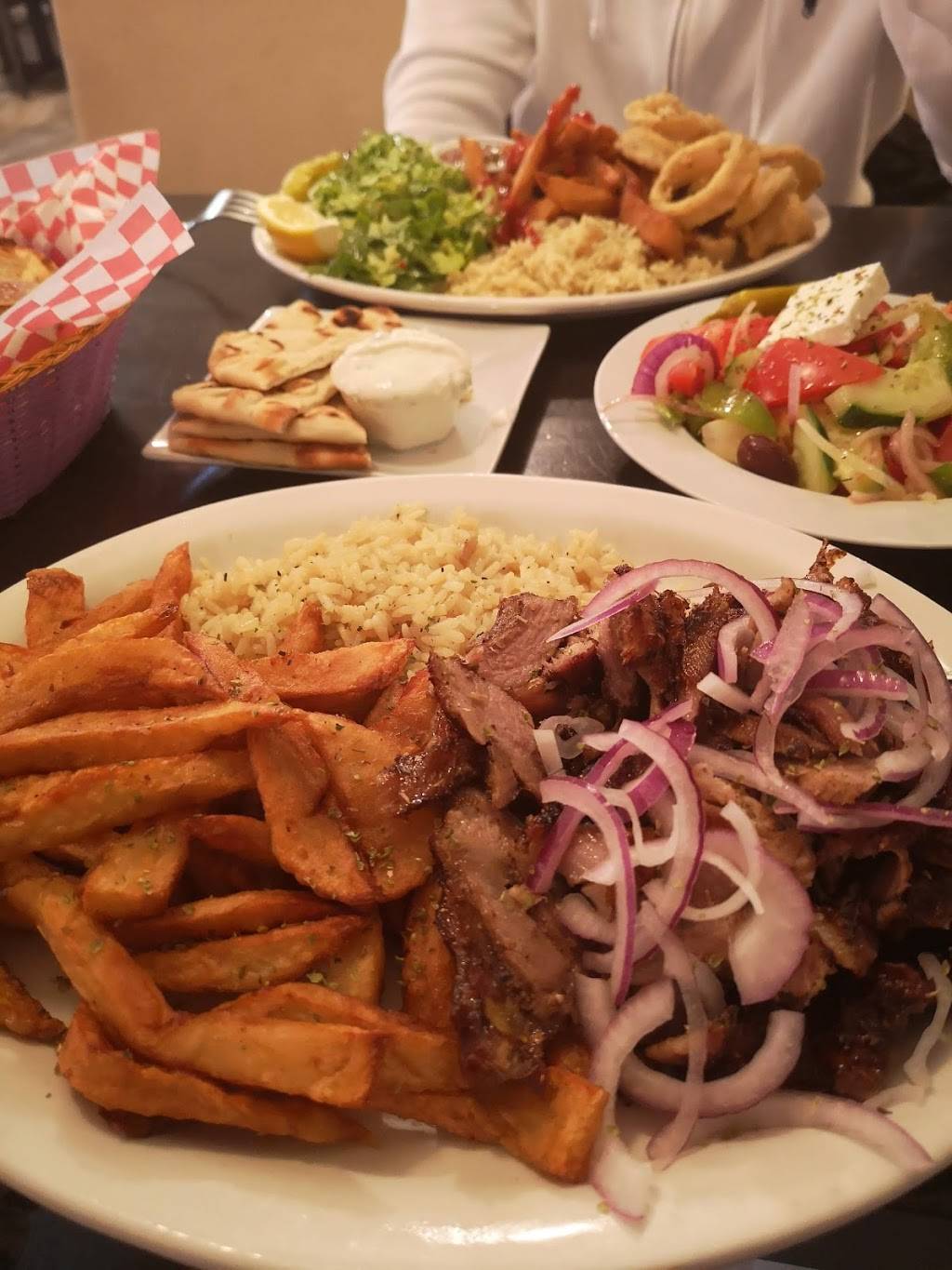 Restaurant Ola Kala | restaurant | 4654 Chemin du Souvenir, Laval, QC H7W 1C6, Canada | 4509343929 OR +1 450-934-3929