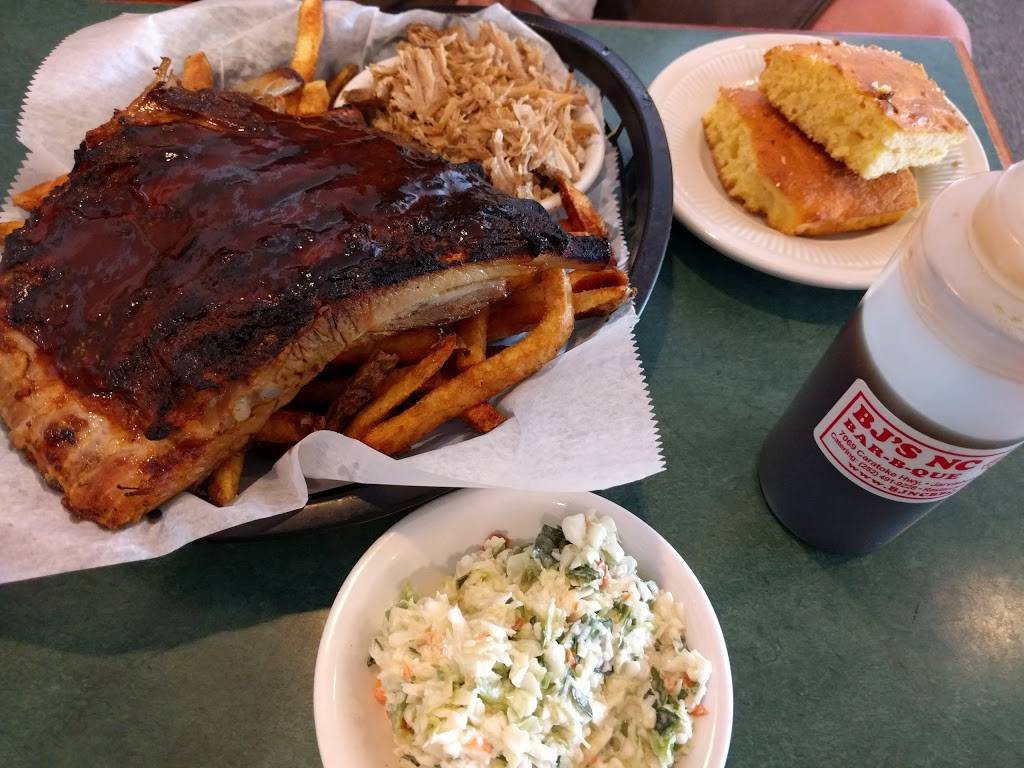 BJs Carolina Cafe, Catering & Cakes | restaurant | 7069 Caratoke Hwy, Jarvisburg, NC 27947, USA | 2524915222 OR +1 252-491-5222