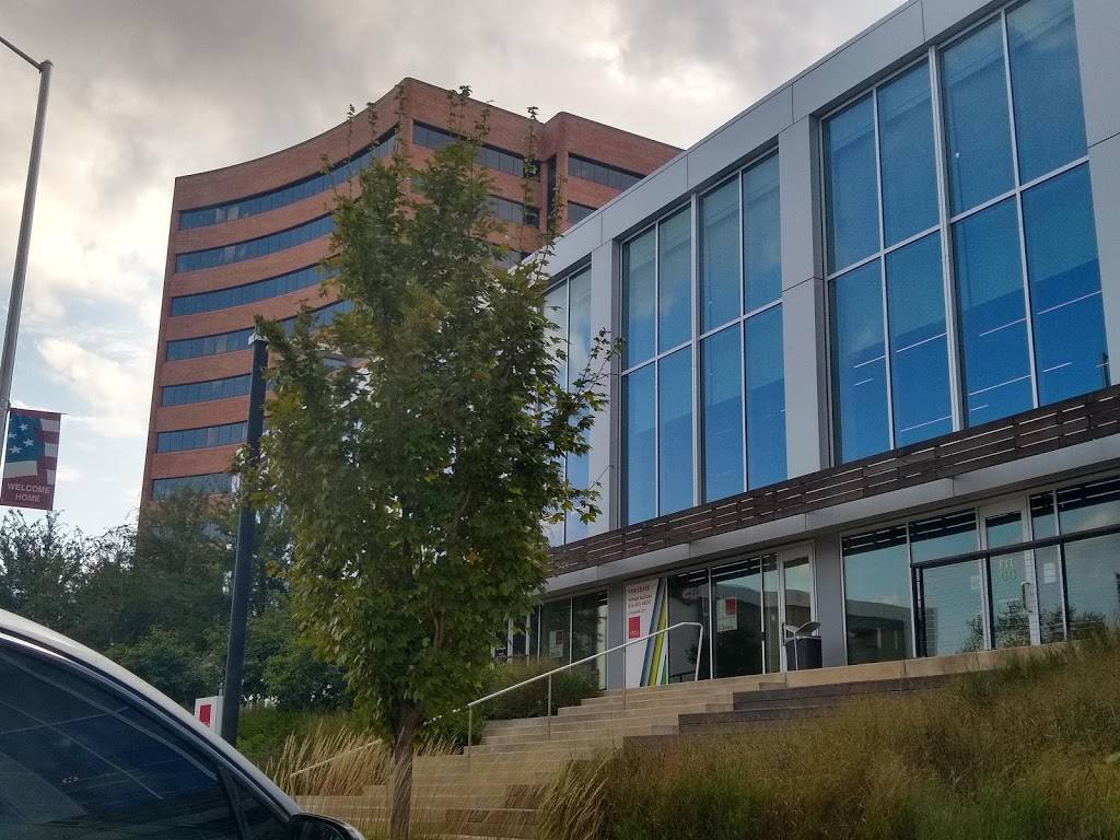 Chipotle Mexican Grill | restaurant | 4851 Main St, Kansas City, MO 64112, USA | 8167565158 OR +1 816-756-5158