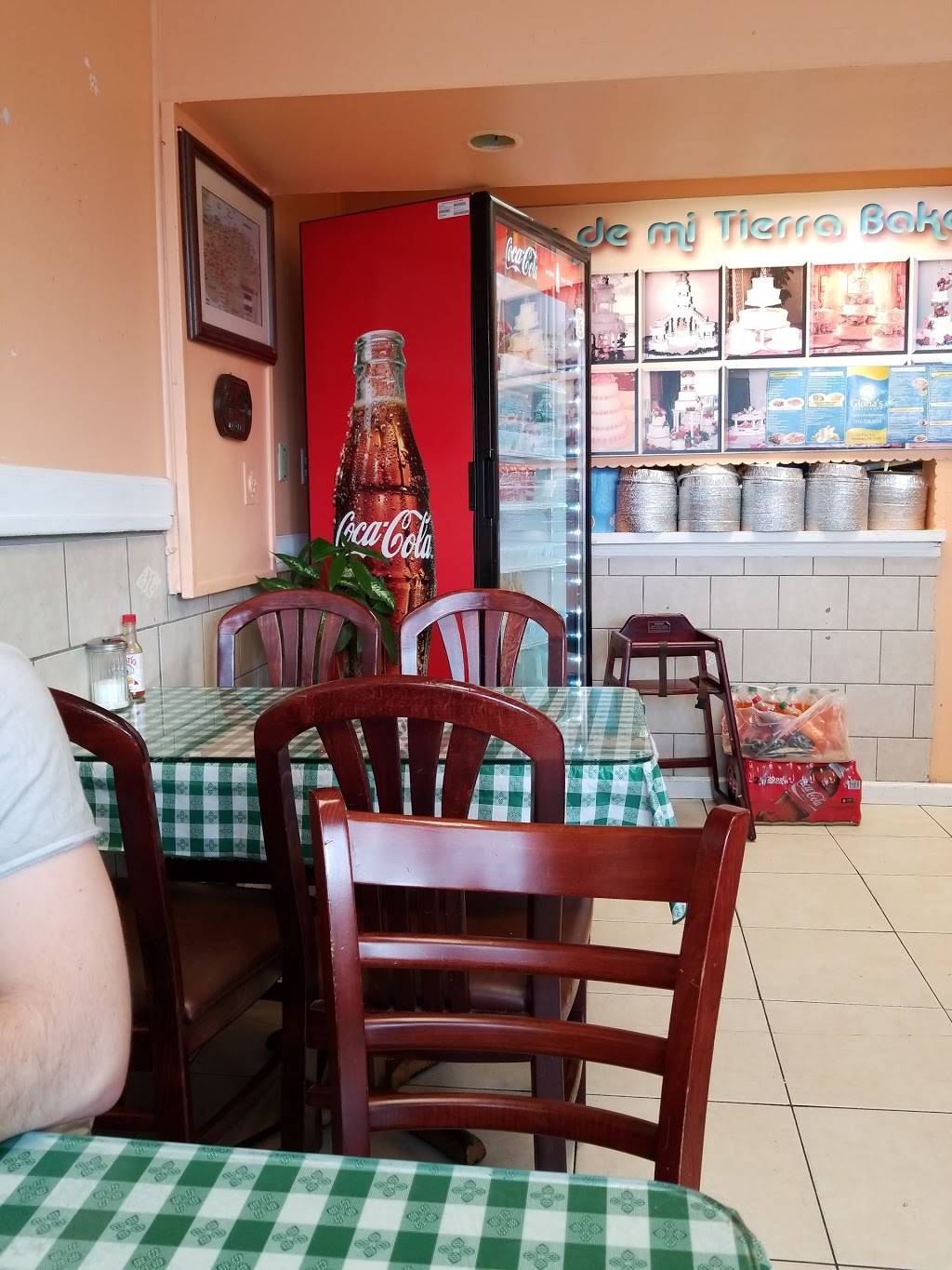 Gloria Honduras Restaurant | bakery | 219 Post Ave, Westbury, NY 11590, USA | 5163381019 OR +1 516-338-1019