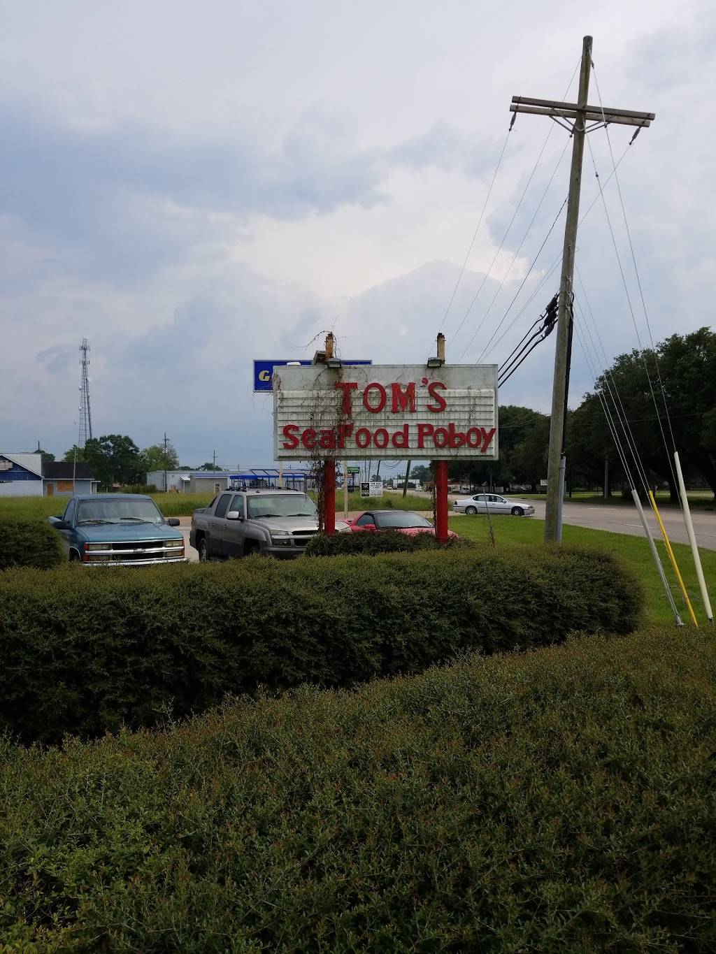 Toms Seafood & Restaurant | restaurant | 25015 LA-1, Plaquemine, LA 70764, USA | 2256879454 OR +1 225-687-9454