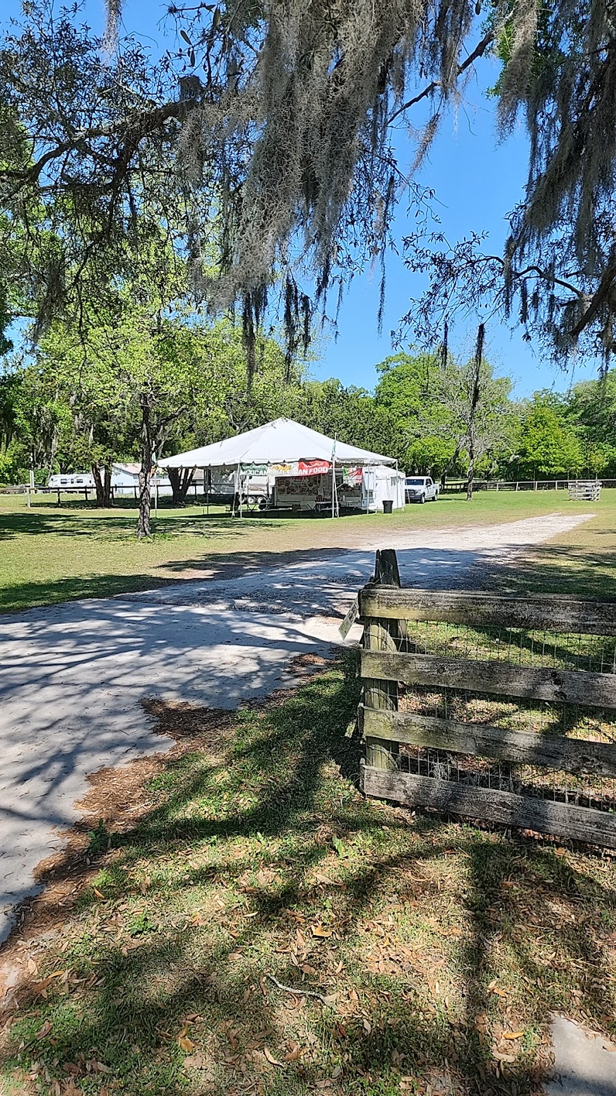 Tonys mexican American food | restaurant | 9459 NW 137th Ave, Morriston, FL 32668, USA | 5618476232 OR +1 561-847-6232