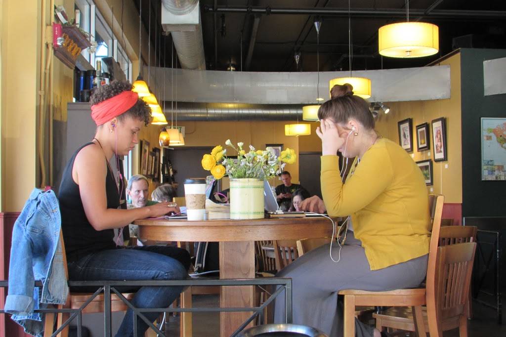 Nixons Coffee House | cafe | 871 Englewood Pkwy, Englewood, CO 80110, USA | 3035045224 OR +1 303-504-5224