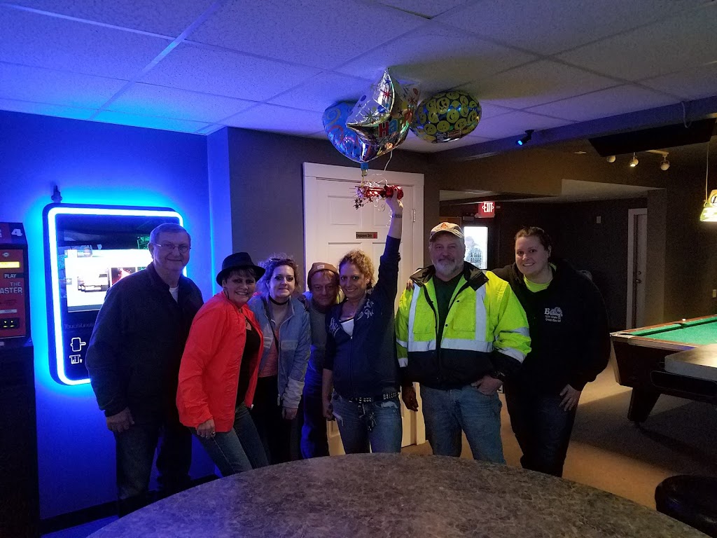 Hammer Inn | restaurant | 1208 State St, Green Bay, WI 54304, USA | 9204326699 OR +1 920-432-6699