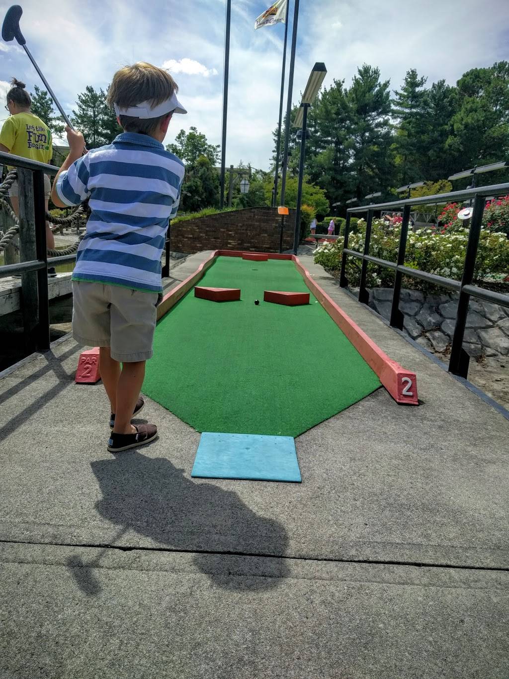 Putt-Putt Golf & Games | meal takeaway | 164 West End Ave, Knoxville, TN 37934, USA | 8656755558 OR +1 865-675-5558