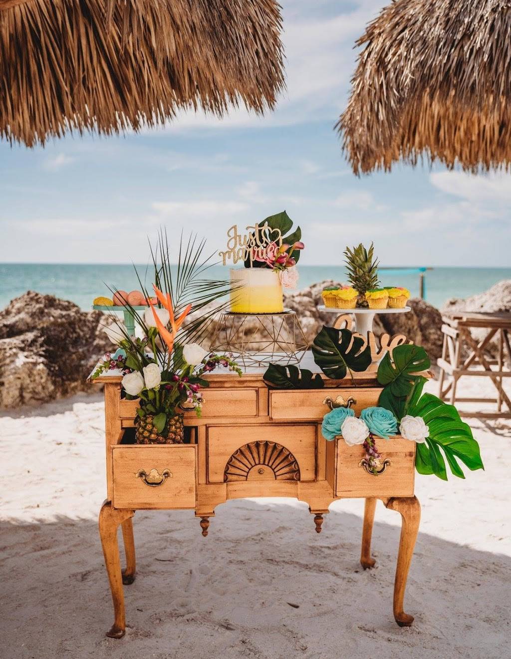 Gulf Drive Cafe | restaurant | 900 Gulf Dr N, Bradenton Beach, FL 34217, USA | 9417781919 OR +1 941-778-1919