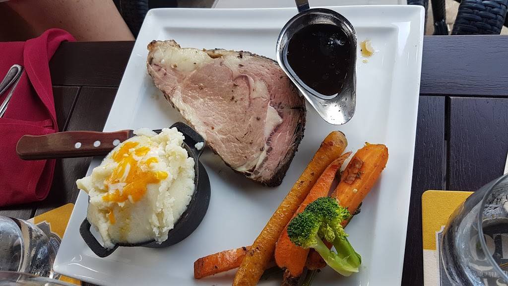 Boeuf Cochon Steak + Bar | restaurant | 255 Rue de Martigny O, Saint-Jérôme, QC J7Y 2G4, Canada | 4504369008 OR +1 450-436-9008