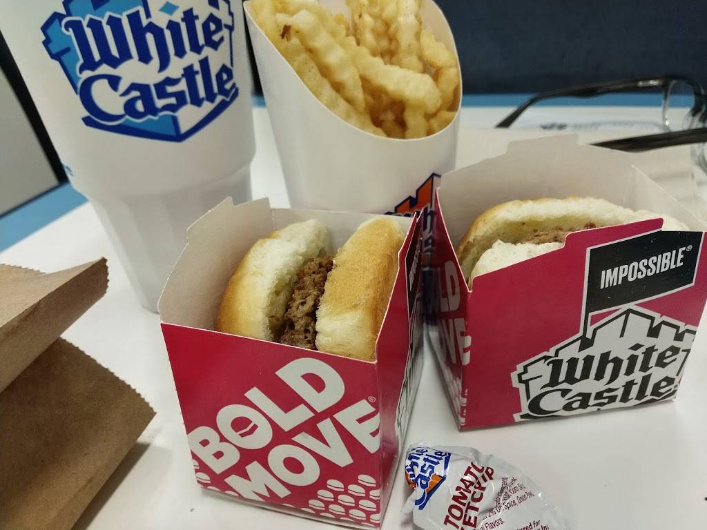 White Castle | restaurant | 5940 N Ridge Ave, Chicago, IL 60660, USA | 7732719638 OR +1 773-271-9638