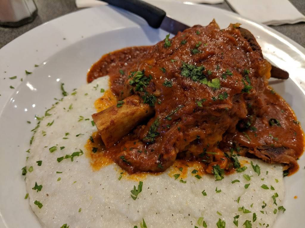 Procaccinis | restaurant | 46 Main St, East Hartford, CT 06118, USA | 8605682930 OR +1 860-568-2930