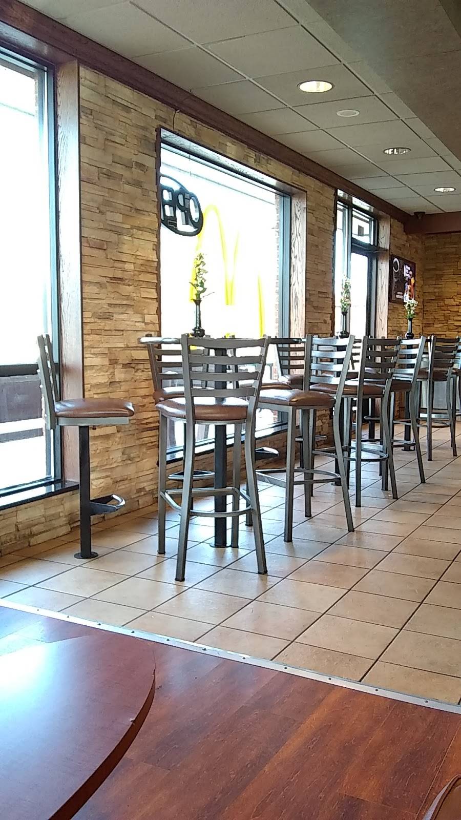 McDonalds | cafe | 701 Chimney Hill Pkwy, Virginia Beach, VA 23462, USA | 7573406335 OR +1 757-340-6335