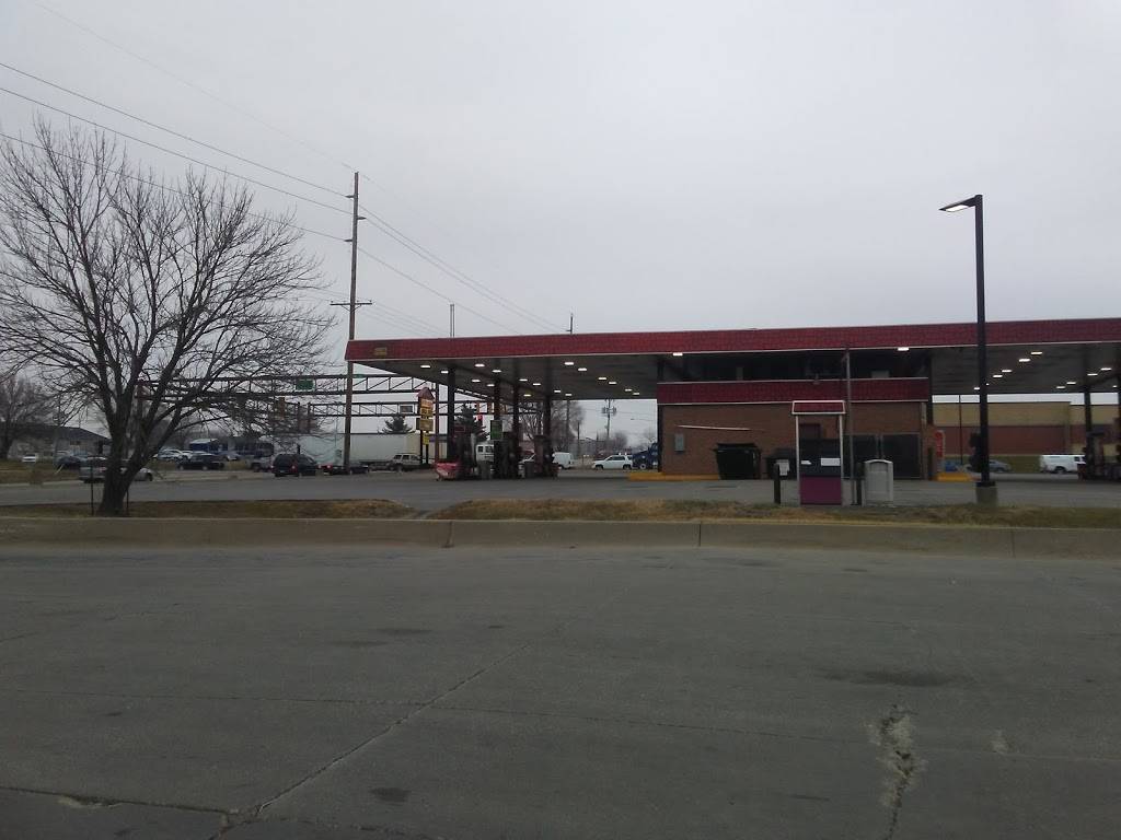 Caseys | meal takeaway | 4560 NE 14th St, Des Moines, IA 50313, USA | 5152664427 OR +1 515-266-4427