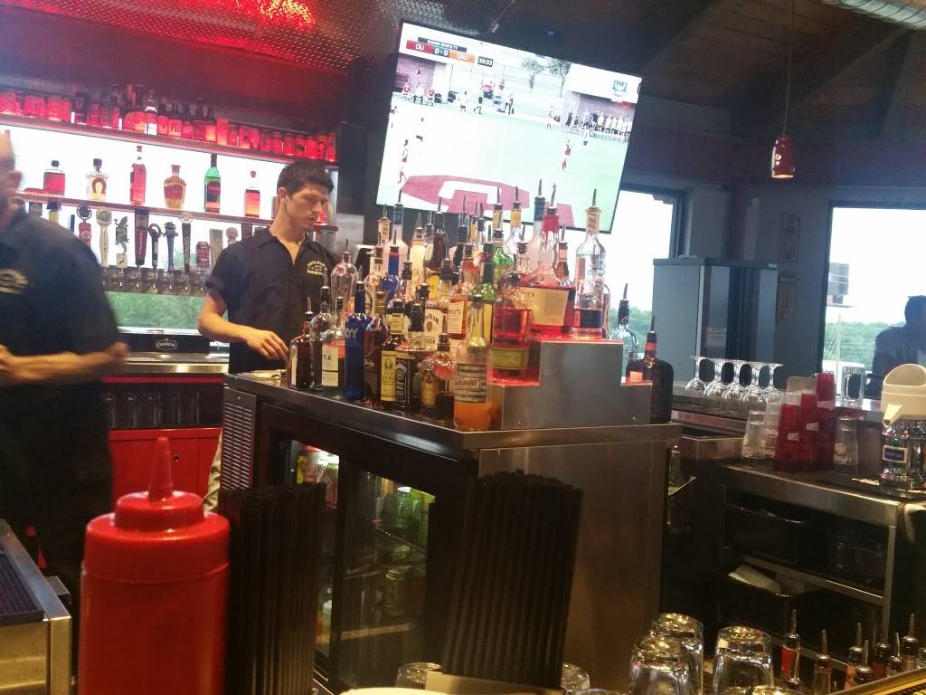 Smittys Garage Burgers & Beer | restaurant | 7104 S Sheridan Rd, Tulsa, OK 74133, USA | 9185848484 OR +1 918-584-8484