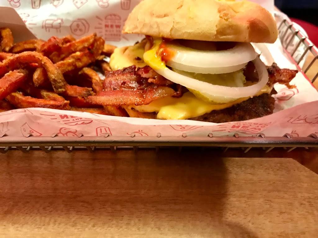 Smashburger | restaurant | 1011 S Figueroa St Ste B101, Los Angeles, CA 90015, USA | 2136313355 OR +1 213-631-3355