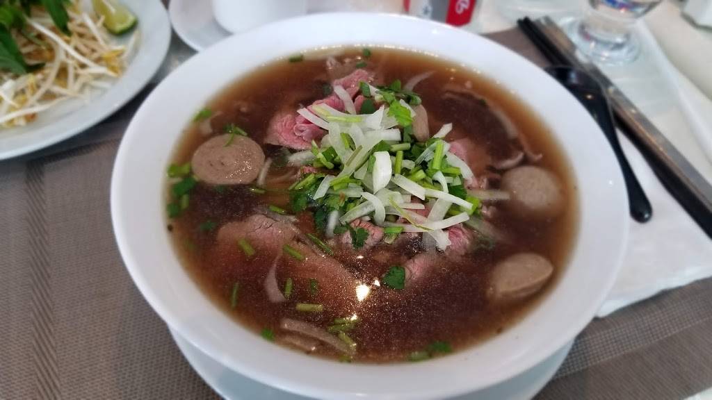 Restaurant Vietnamien Le Petit Saigon | restaurant | 4819 Boulevard Taschereau, Greenfield Park, QC J4V 3A3, Canada | 4504869300 OR +1 450-486-9300